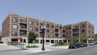 Chicago, IL Retail - 4651 N Greenview Ave