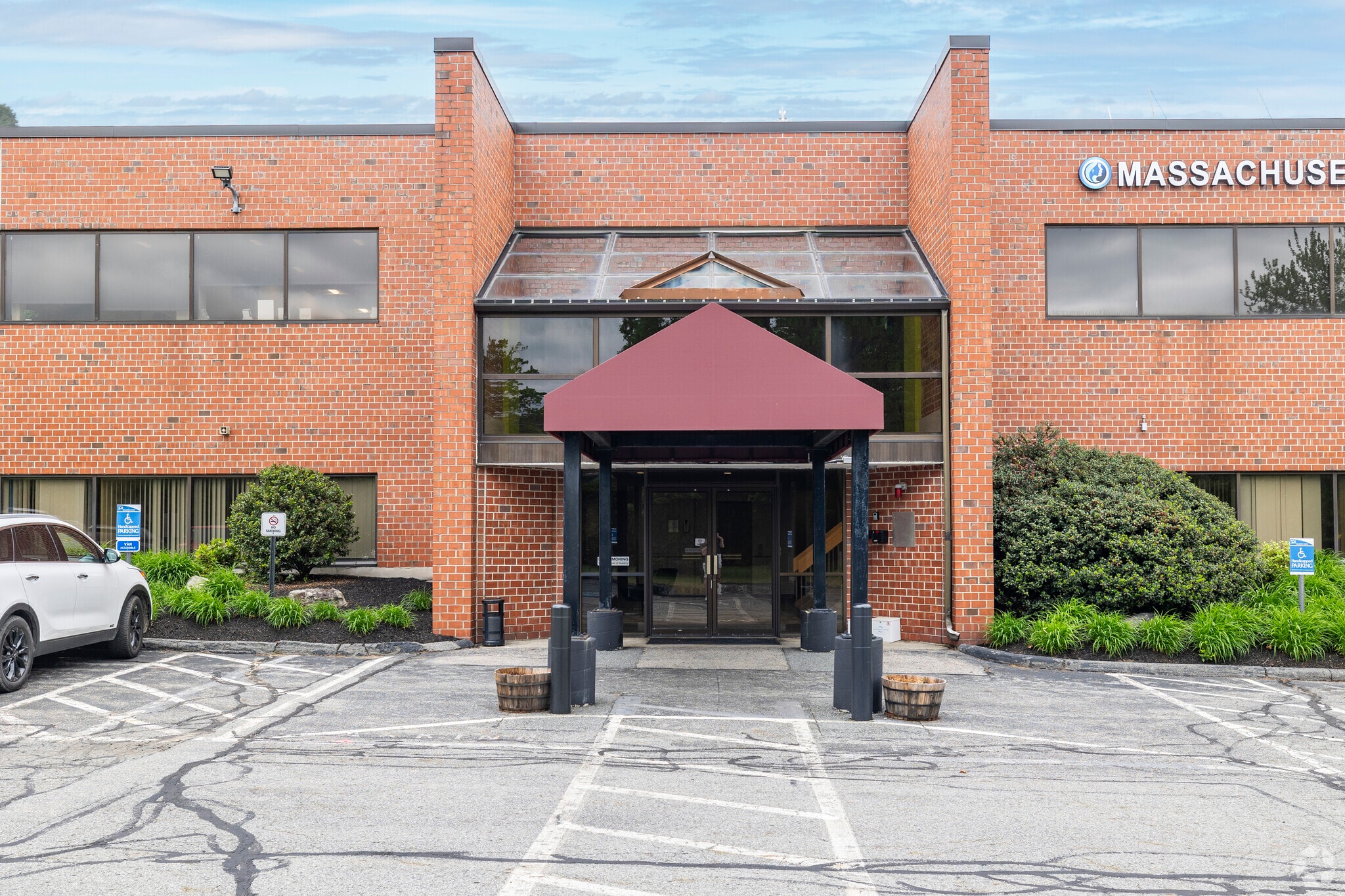 321 Billerica Rd, Chelmsford, MA for Rent