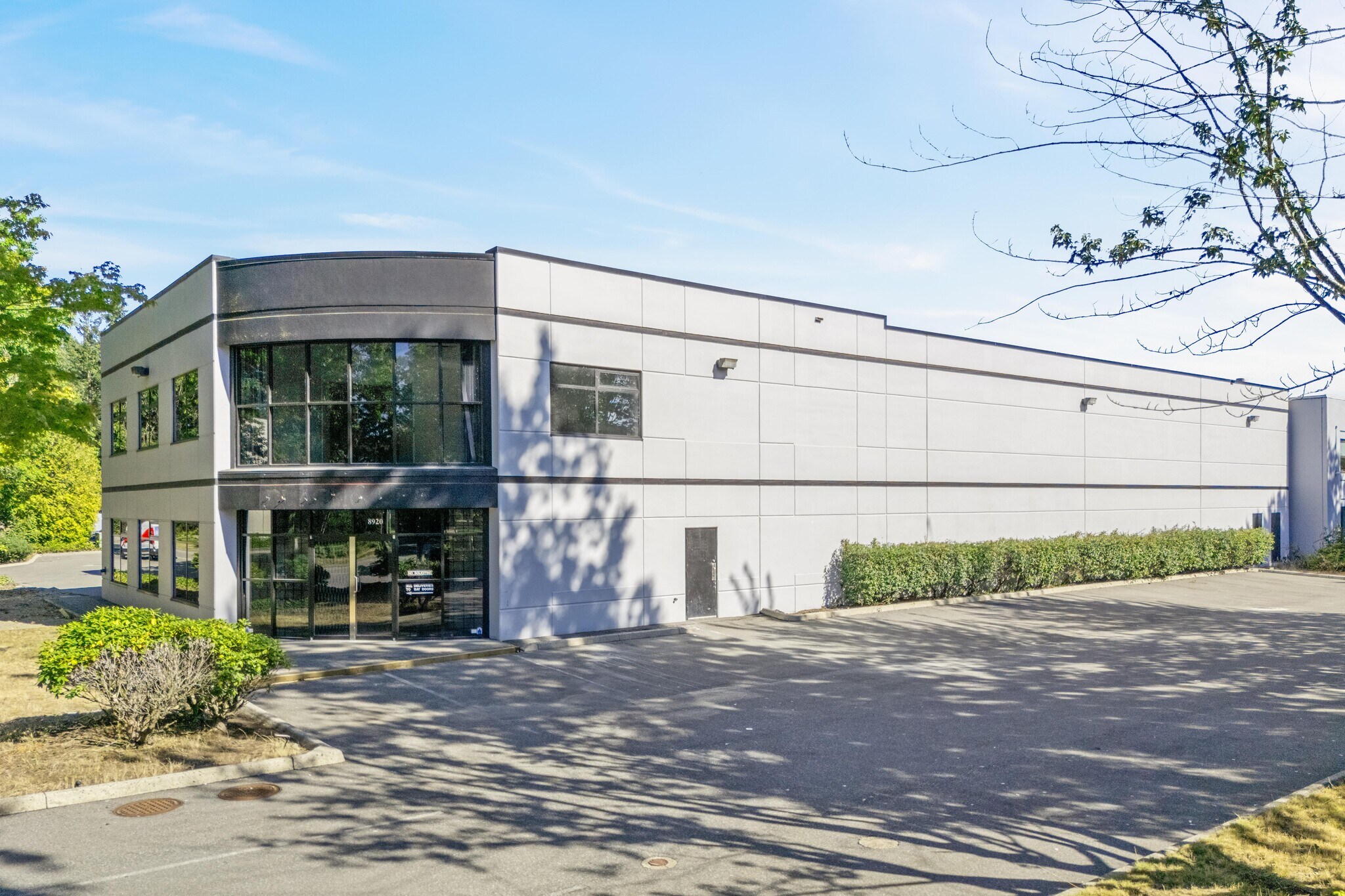 8920 Fraserton Ct, Burnaby, BC for Rent