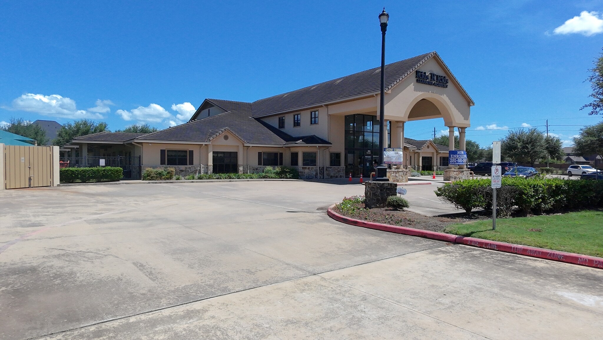 18408 Winding Waters Ln, Sugar Land, TX for Rent