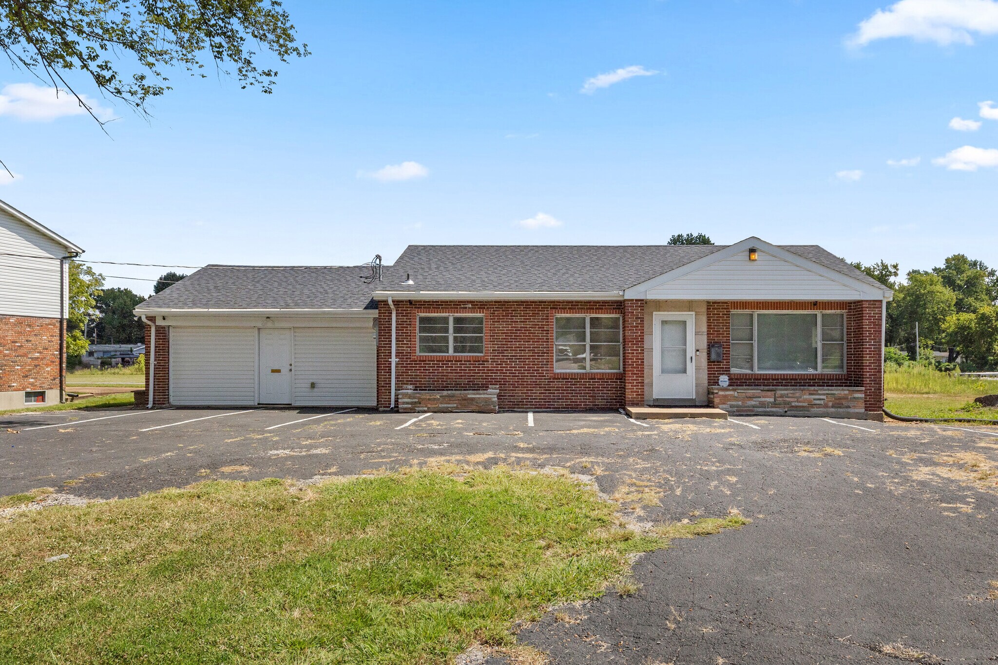 10236 Halls Ferry Rd, Saint Louis, MO for Sale