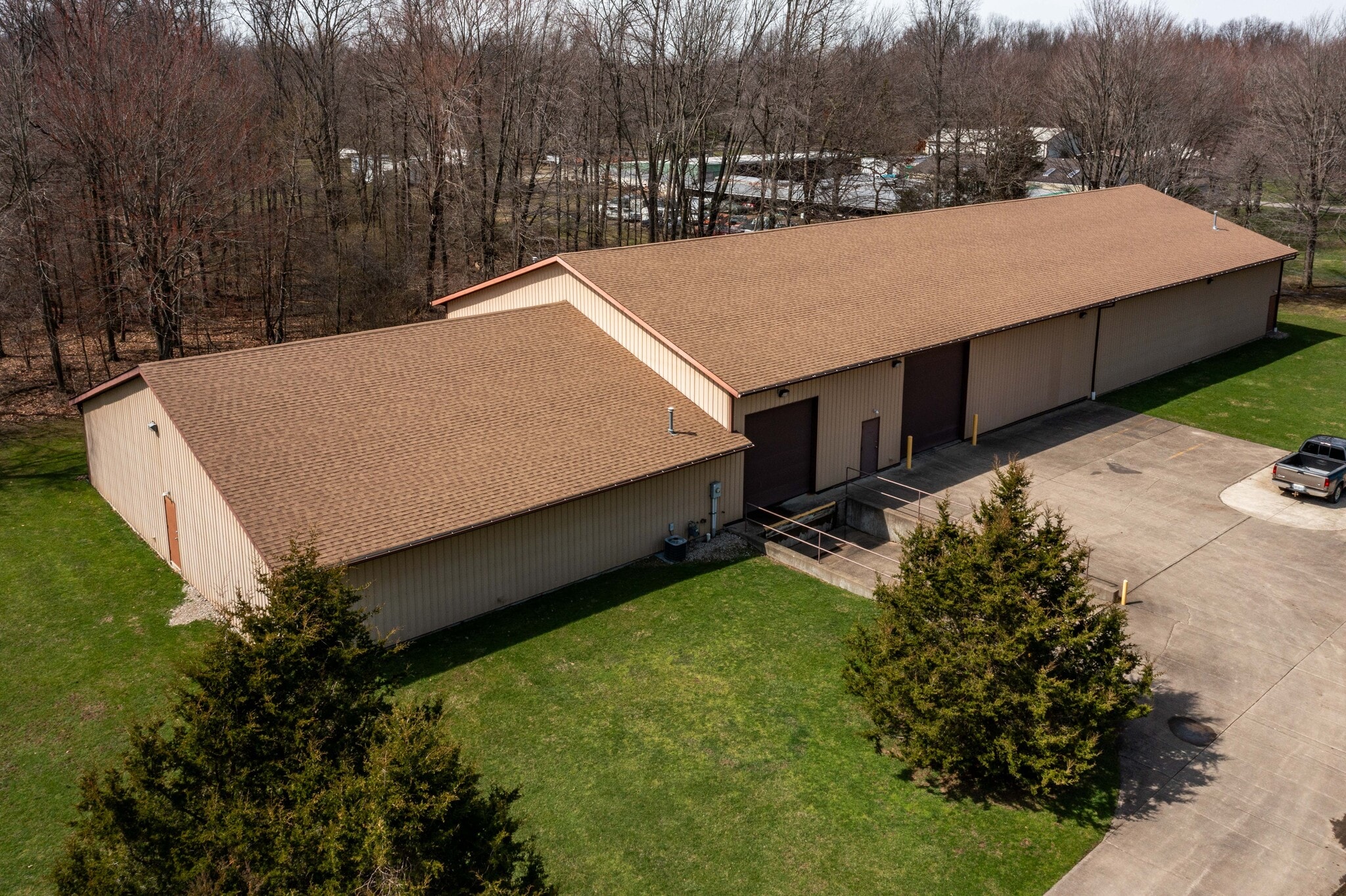 1050 Sunnyside Rd, Vermilion, OH for Sale