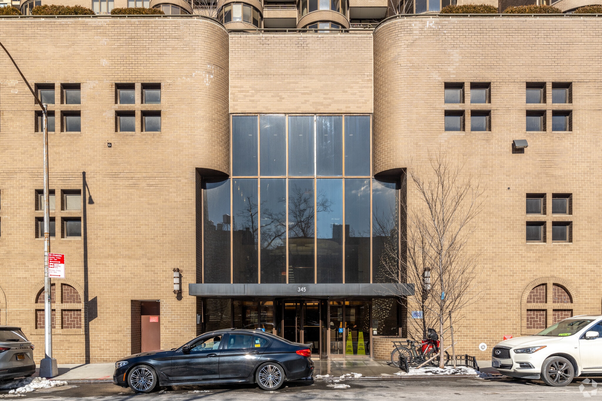 345 E 37th St, New York, NY for Sale