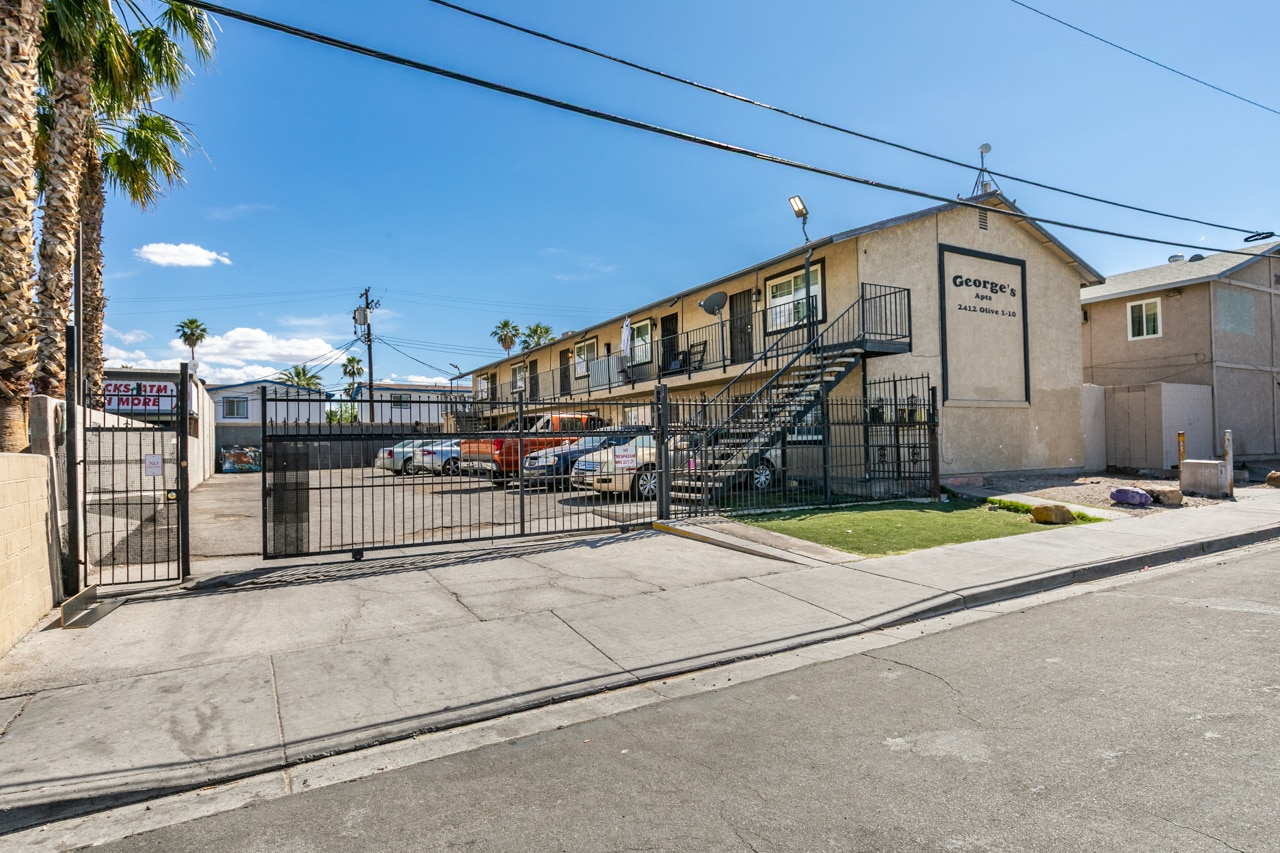 2412 Olive St, Las Vegas, NV for Sale