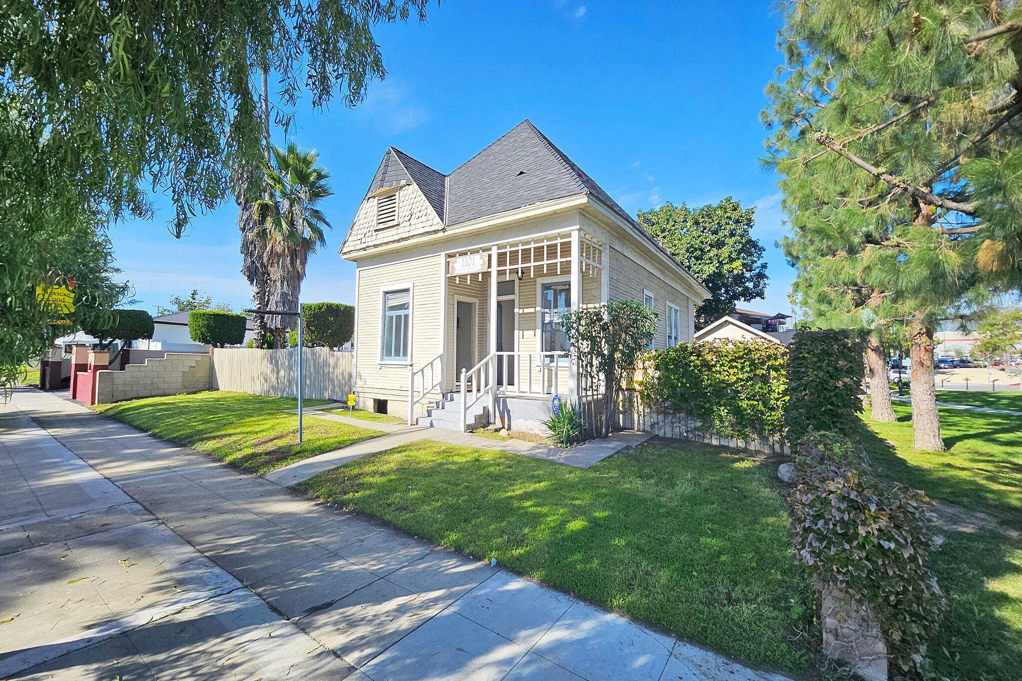 1101 W Burbank Blvd, Burbank, CA for Rent