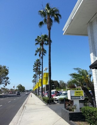 Costa Mesa, CA Auto Dealership - 3130 Harbor Blvd