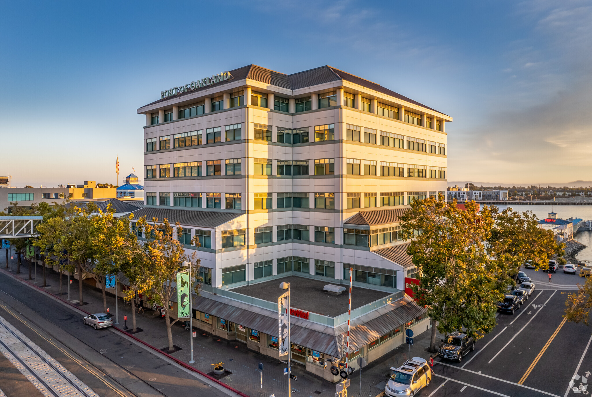 530 Water St, Oakland, CA for Rent