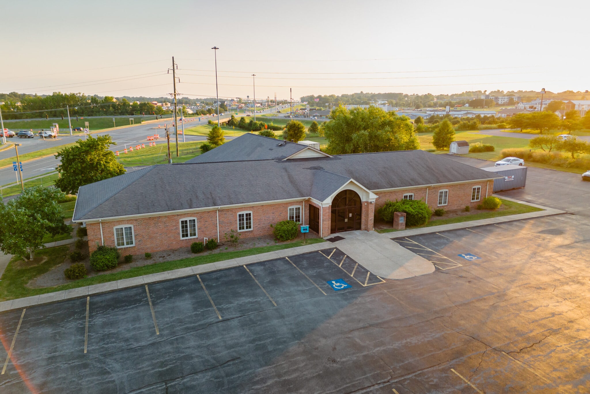 75 Cornwall Dr, Madisonville, KY for Sale