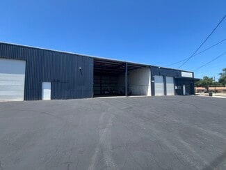 Fort Myers, FL Warehouse - 2585 4th St