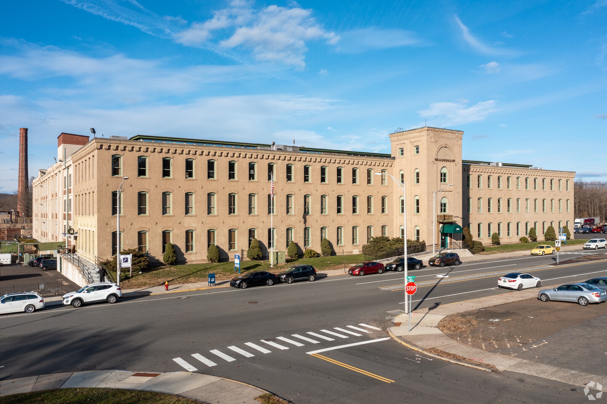 290 Pratt St Meriden, CT 06450 Flex Property for Lease on