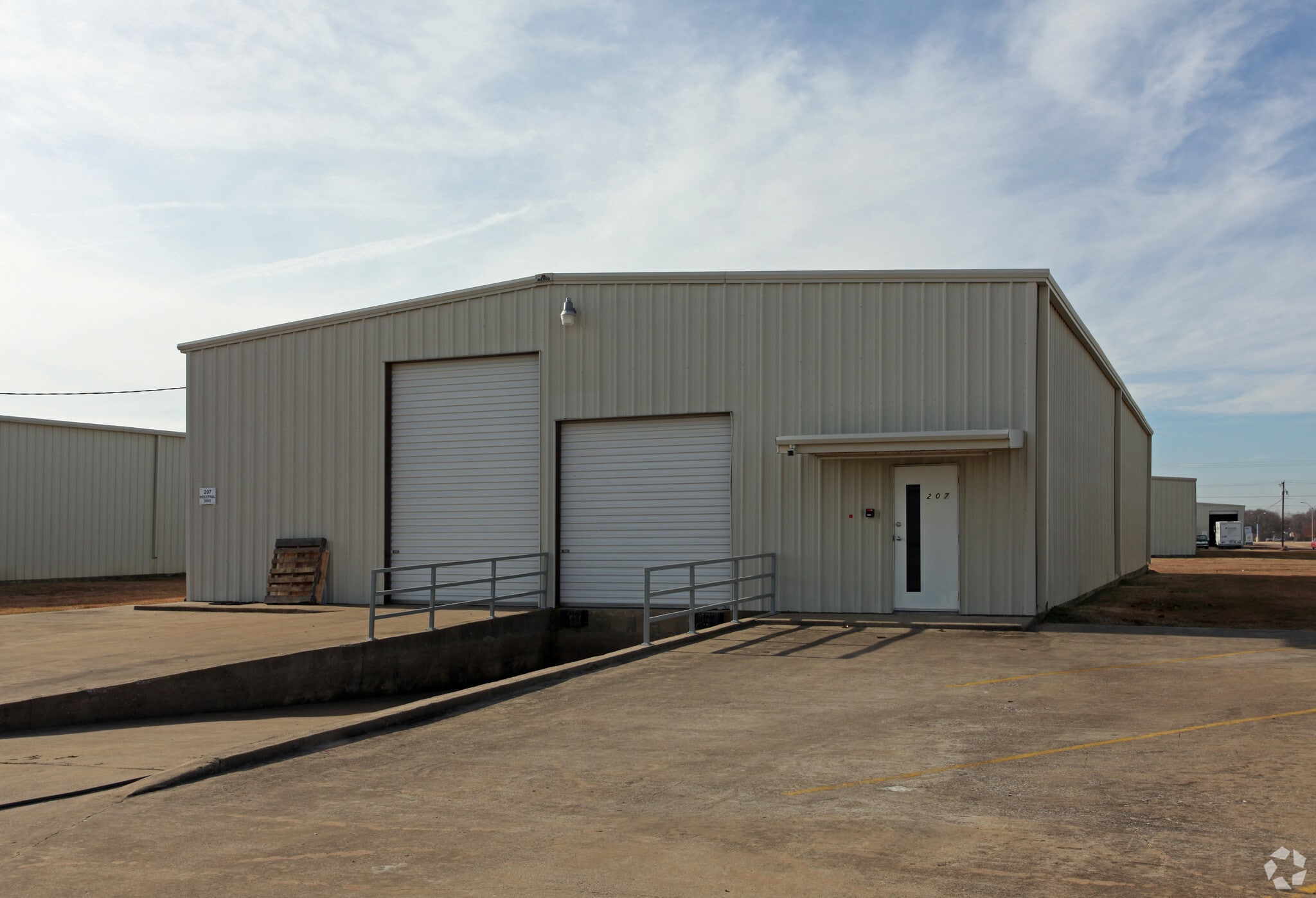 207 Industrial Dr, Forney, TX for Rent