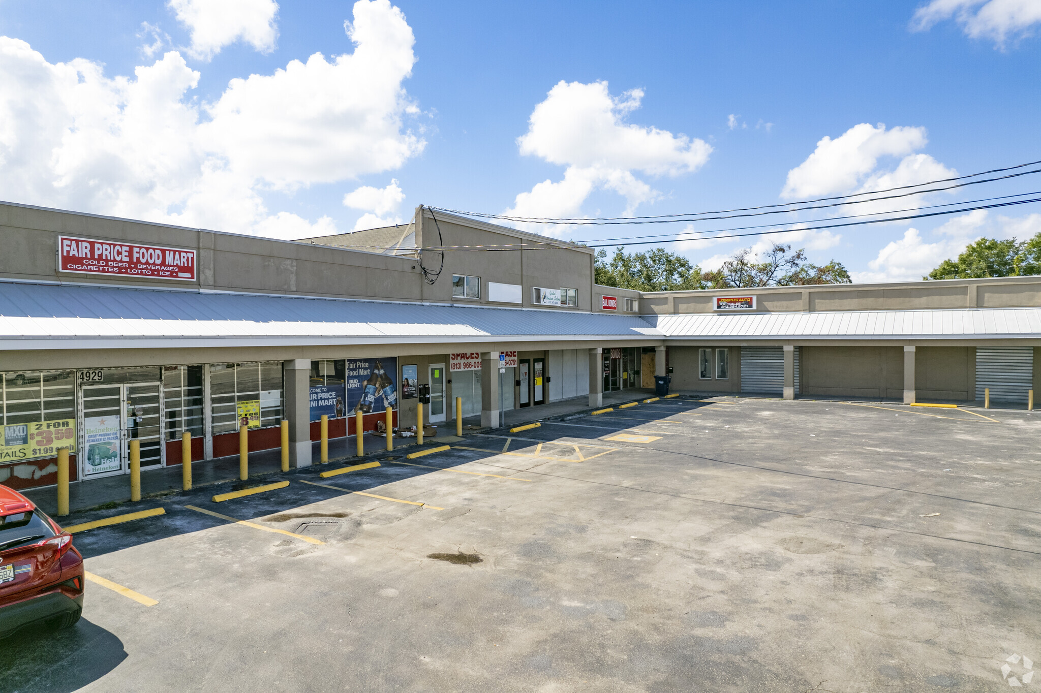 4911-4935 E Broadway Ave, Tampa, FL for Sale