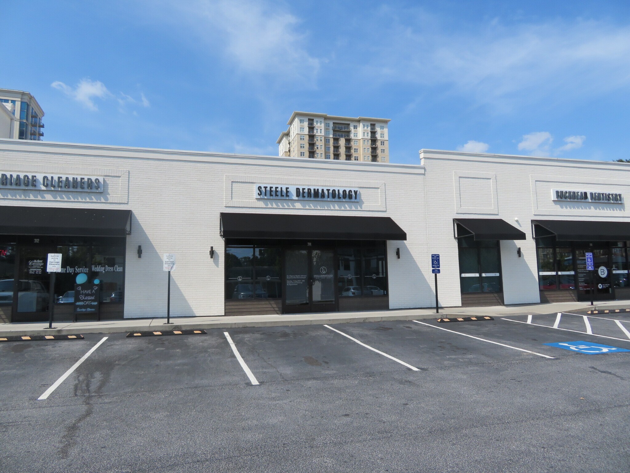 308-326 Pharr Rd NE, Atlanta, GA for Rent