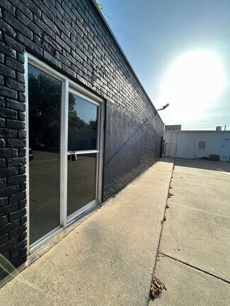 Arlington, TX Office - 306 Bowen rd