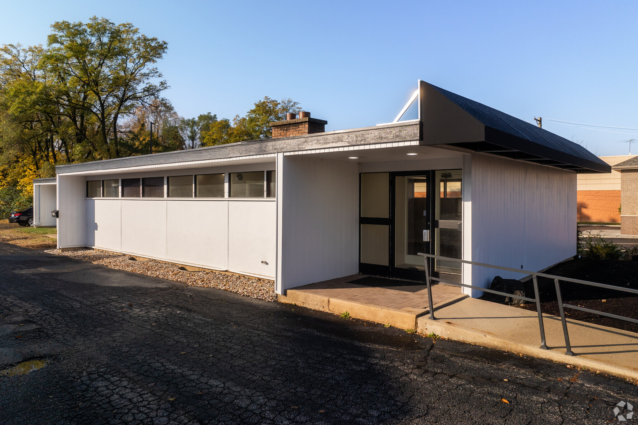 6317 Northwest Hwy, Crystal Lake, IL for Rent