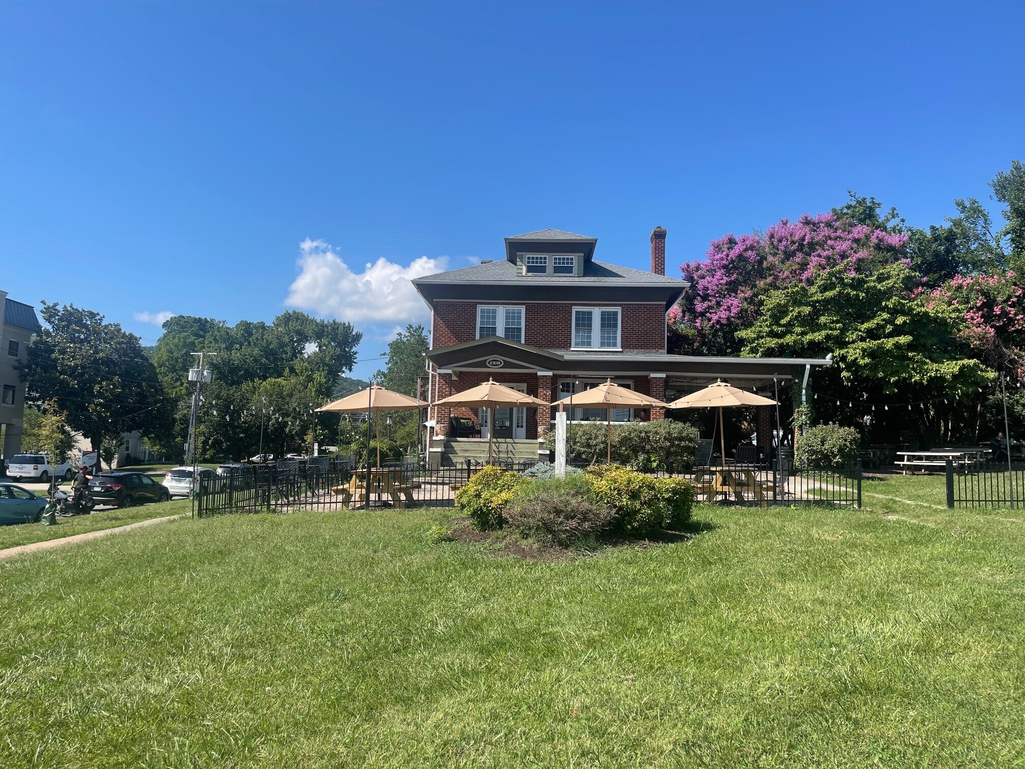 2108 Broadway Ave SW, Roanoke, VA for Sale