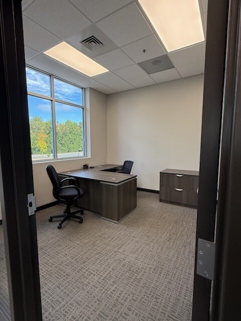 125 N Commercial Dr, Mooresville, NC for Rent