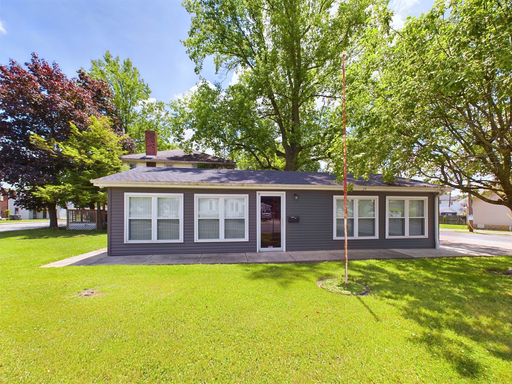 2903 Columbus Ave, Anderson, IN for Sale