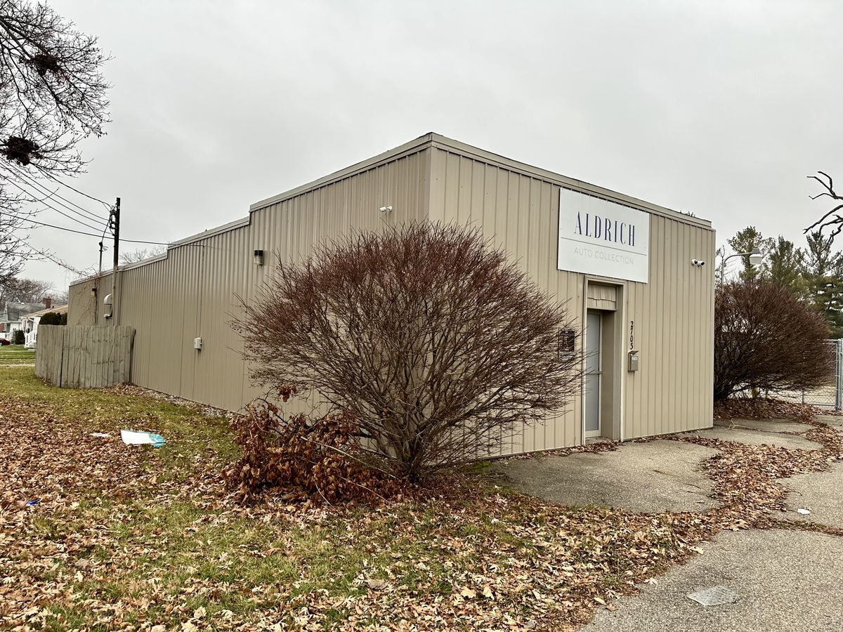2703 Turner St, Lansing, MI for Rent