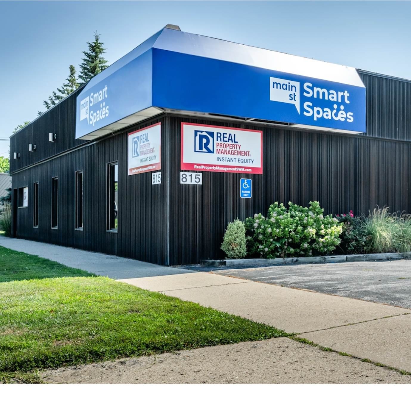 815 N Main St, Saint Joseph, MI for Rent