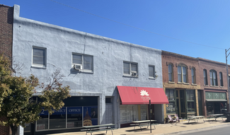 Newton, KS Storefront Retail/Office - 708-714 N Main st