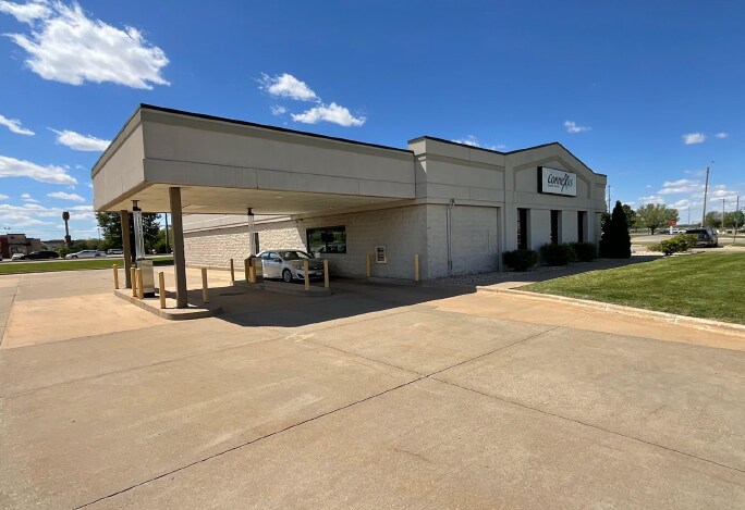 1980 National Blvd, Galesburg, IL for Sale