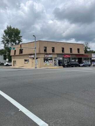 Rahway, NJ Storefront Retail/Office - 978 Saint Georges Ave