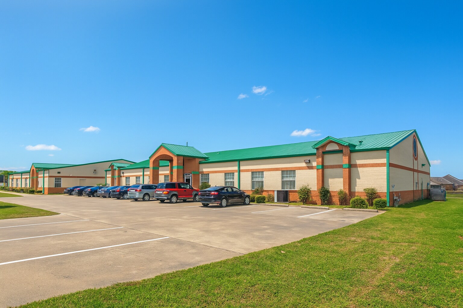451 Landing Blvd, League City, TX for Sale