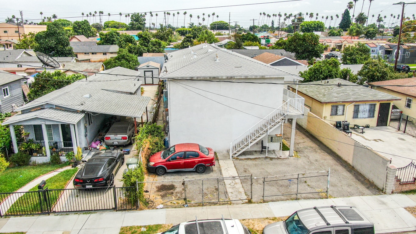 6714 Parmelee Ave, Los Angeles, CA for Sale