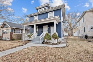 Davenport, IA Multi-Family - 211 E Dover Ct