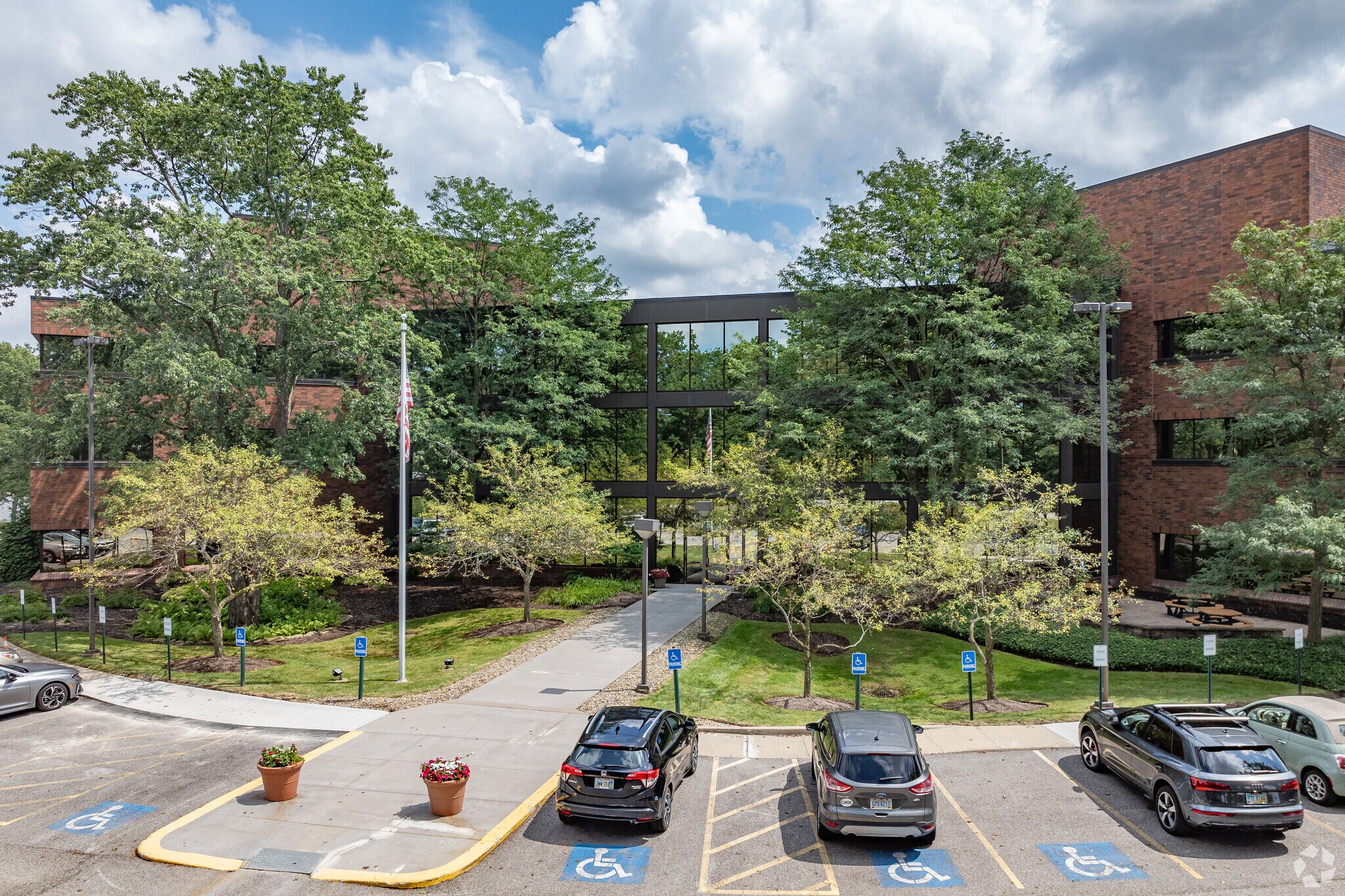 6000 Parkland Blvd, Mayfield Heights, OH for Sale