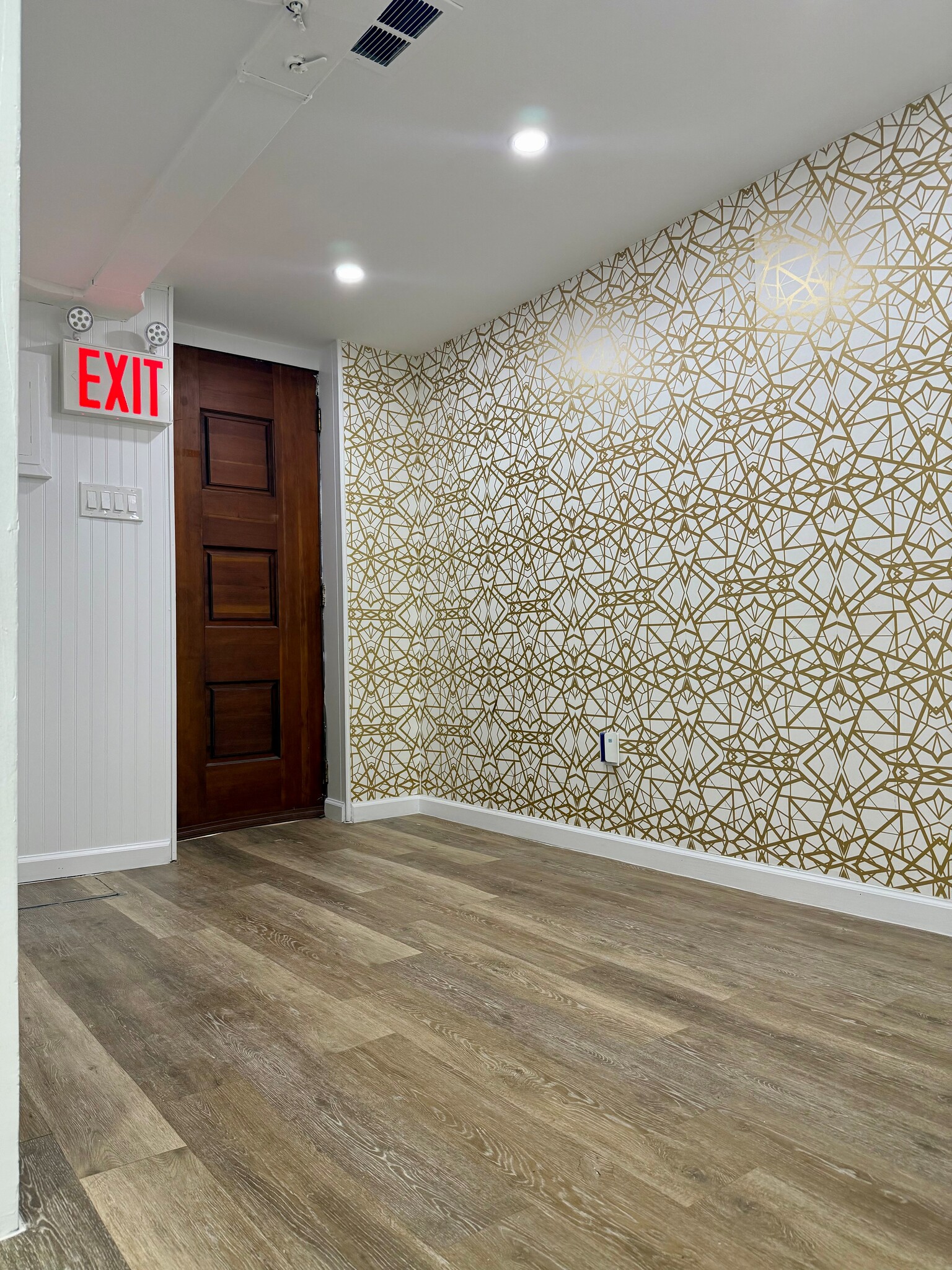 423 Bay Ridge Pky, Brooklyn, NY for Rent