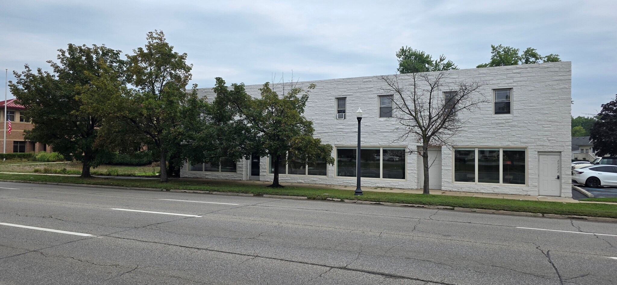 29222-29240 Grand River Ave, Farmington, MI for Sale