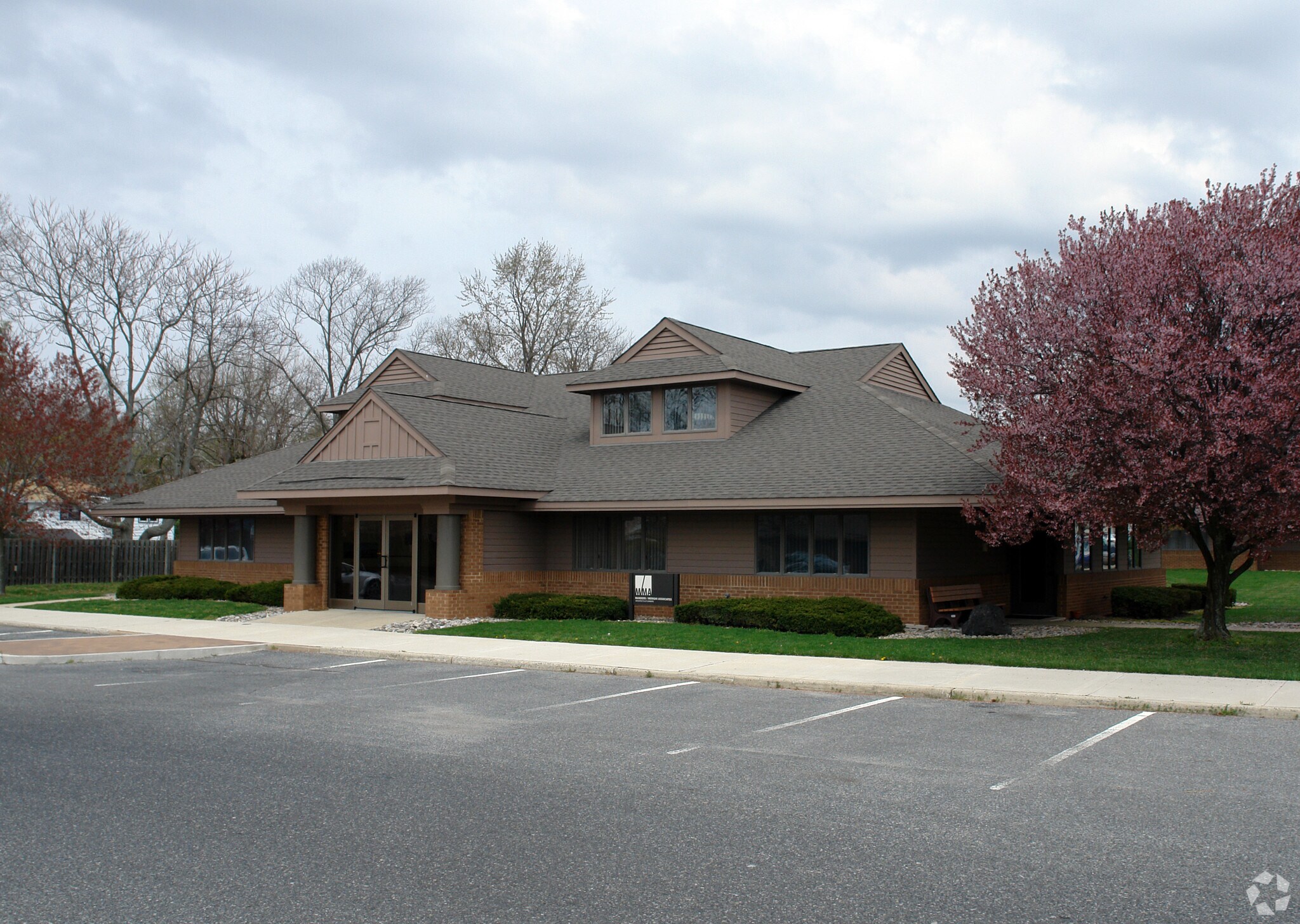 1138 E Chestnut Ave, Vineland, NJ for Sale