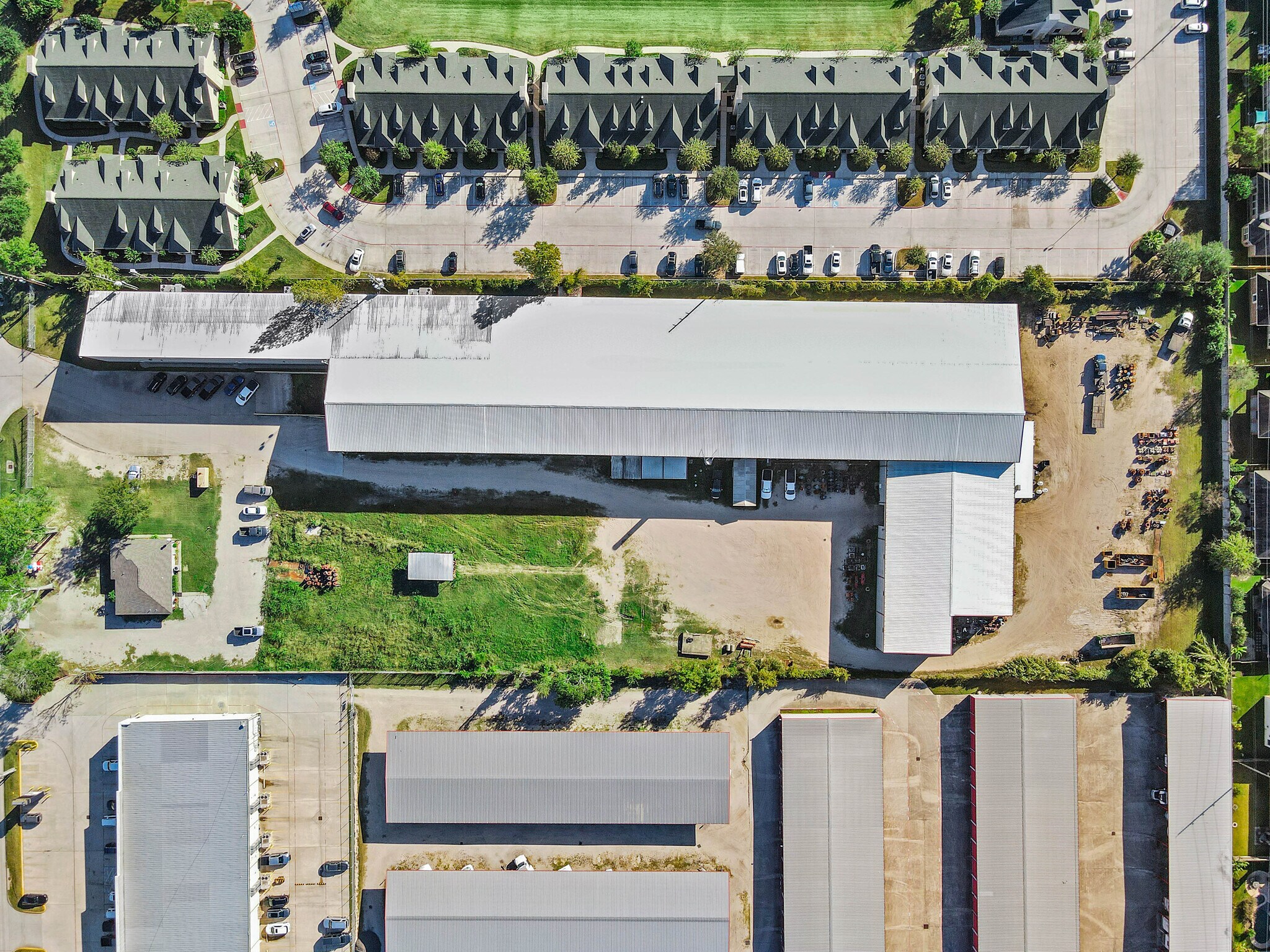 11633 Spring Cypress Rd Tomball, TX 77377 Industrial Property for