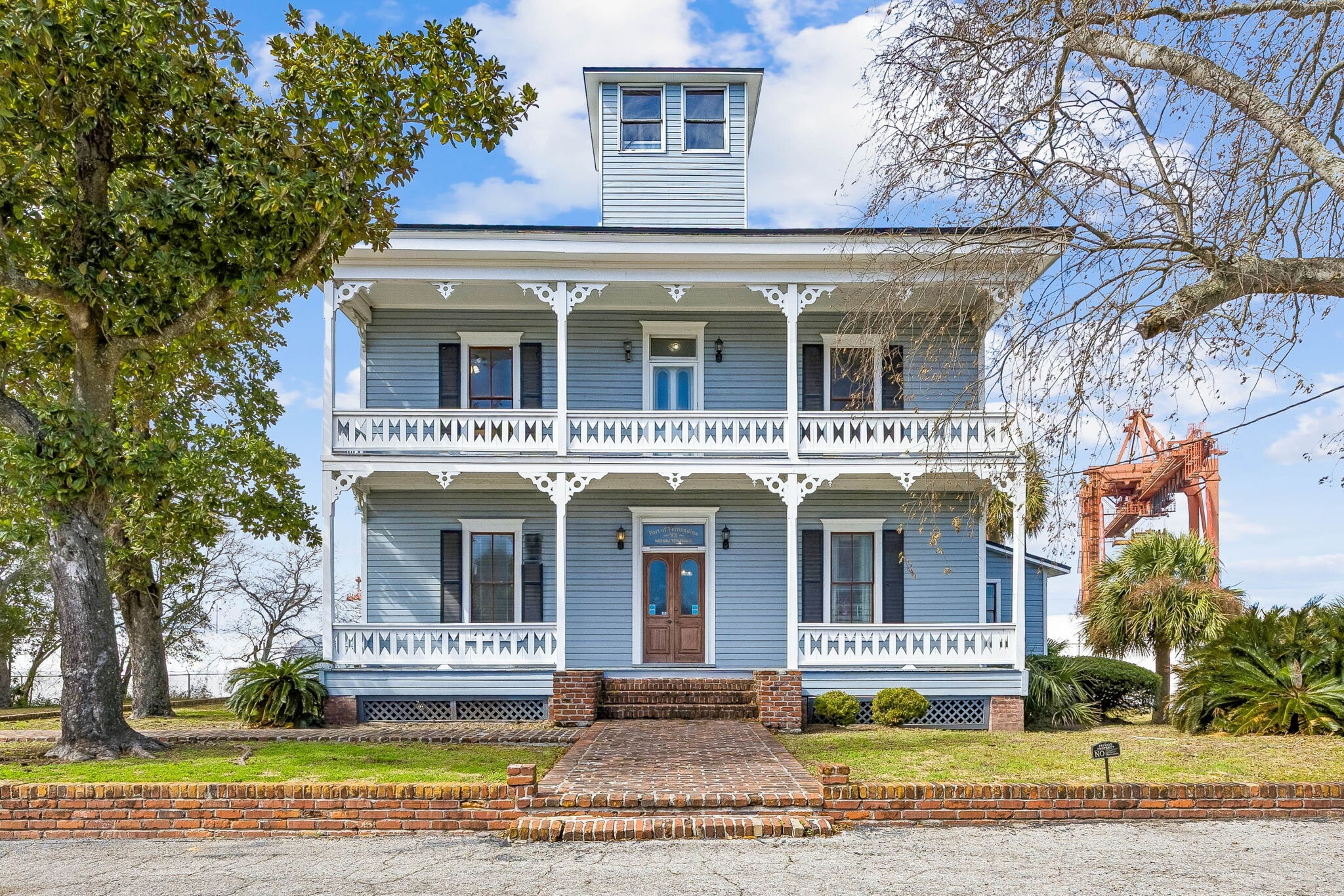 501 N 3rd St, Fernandina Beach, FL for Sale