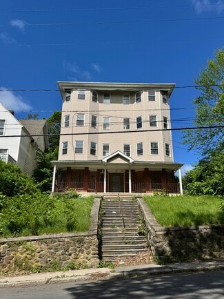 Waterbury, CT Apartments - 365 Willow St