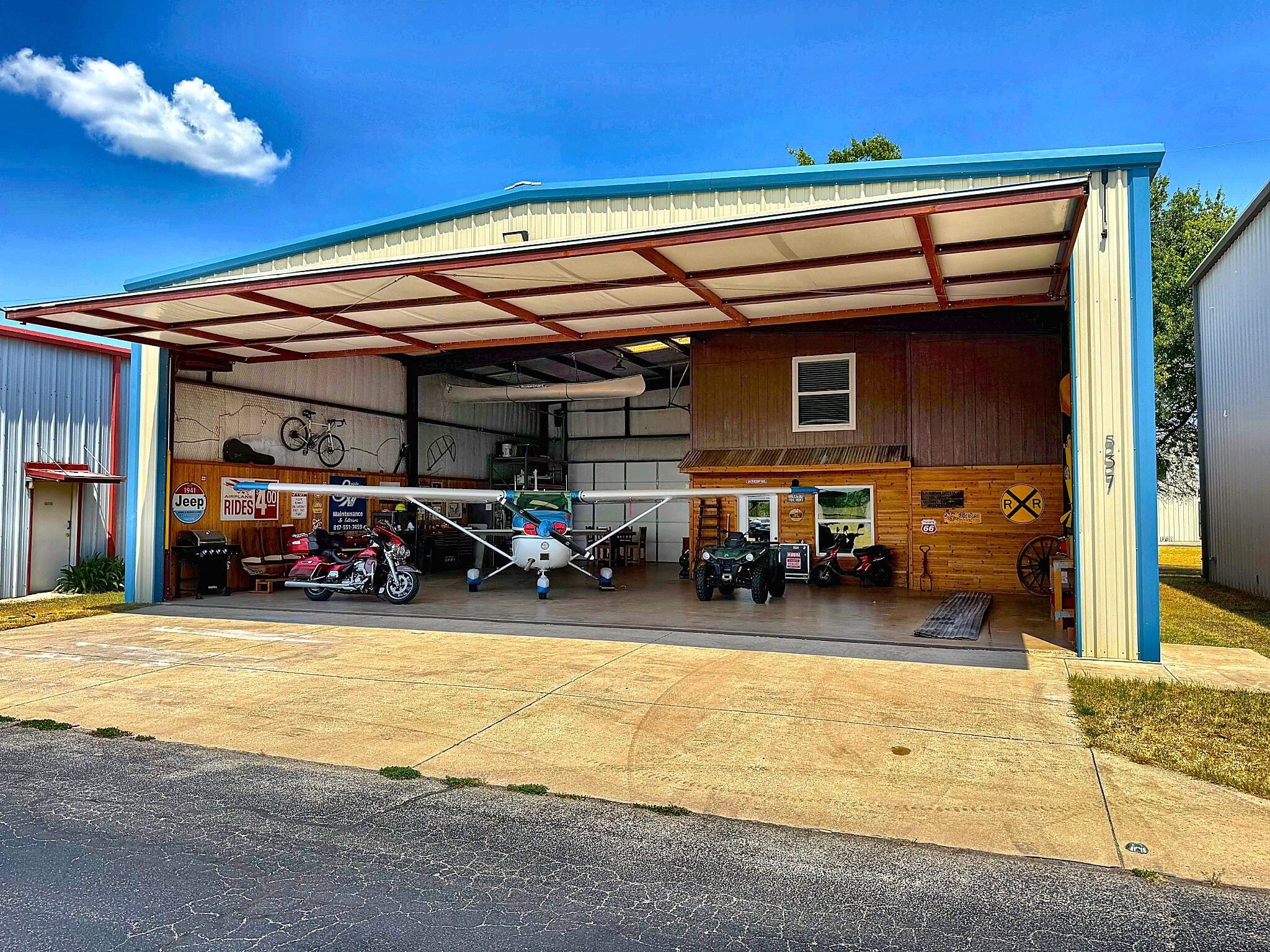 537 Aviator Dr, Fort Worth, TX for Sale