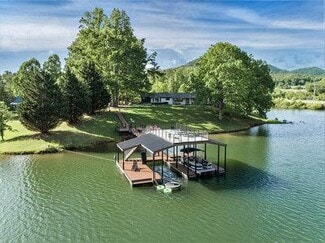 Hiawassee, GA Hospitality - 834 Lower Bell Creek Rd