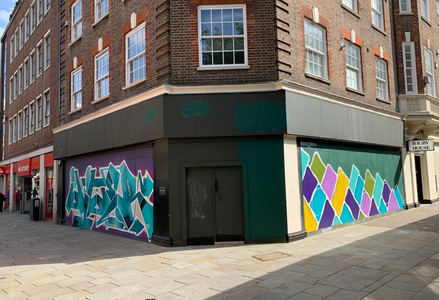 32 The Parade, Watford, HRT for Rent