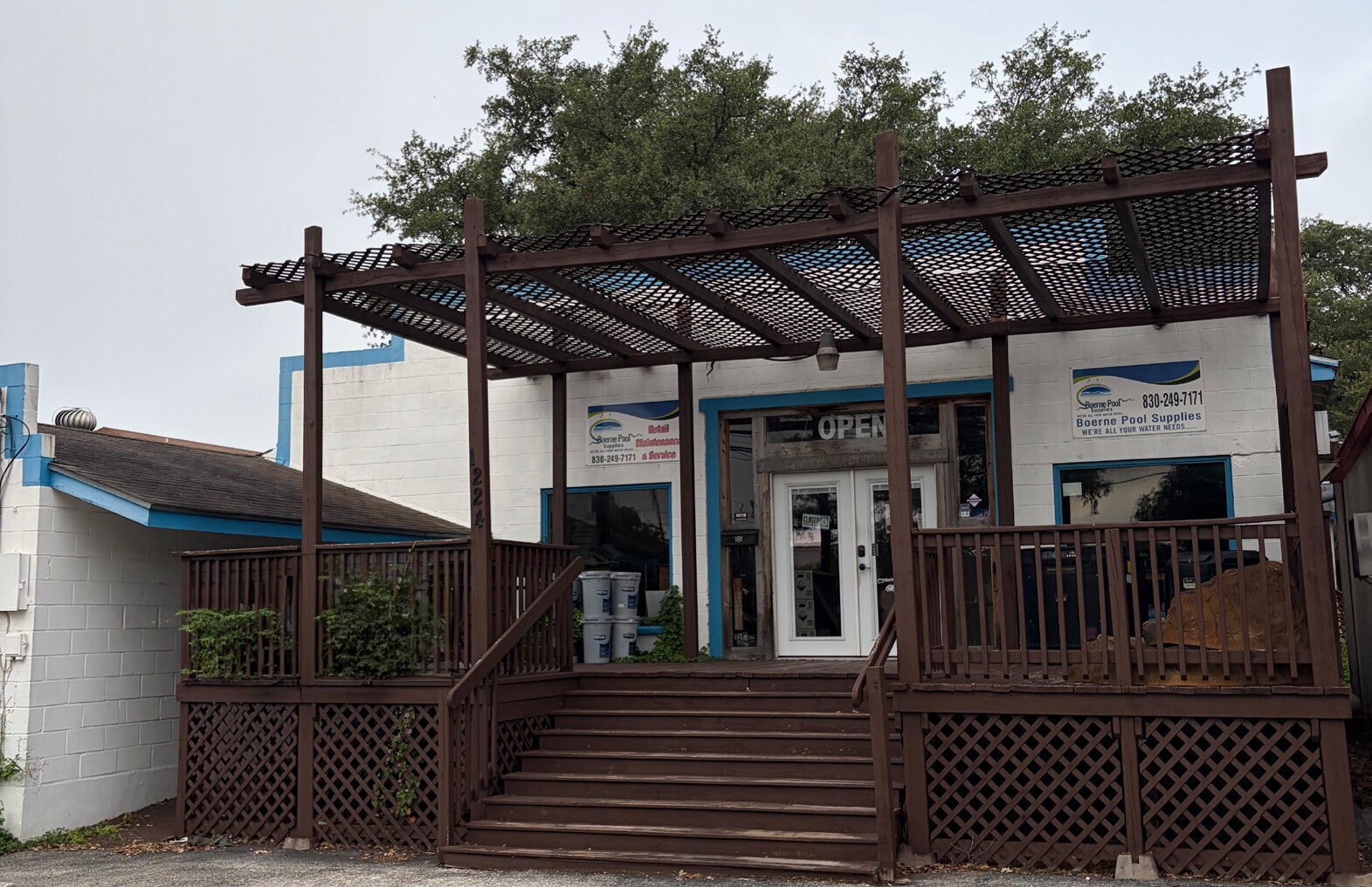 1224 S Main St, Boerne, TX for Sale