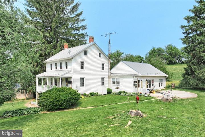 2241 Craley Rd, Windsor, PA for Sale