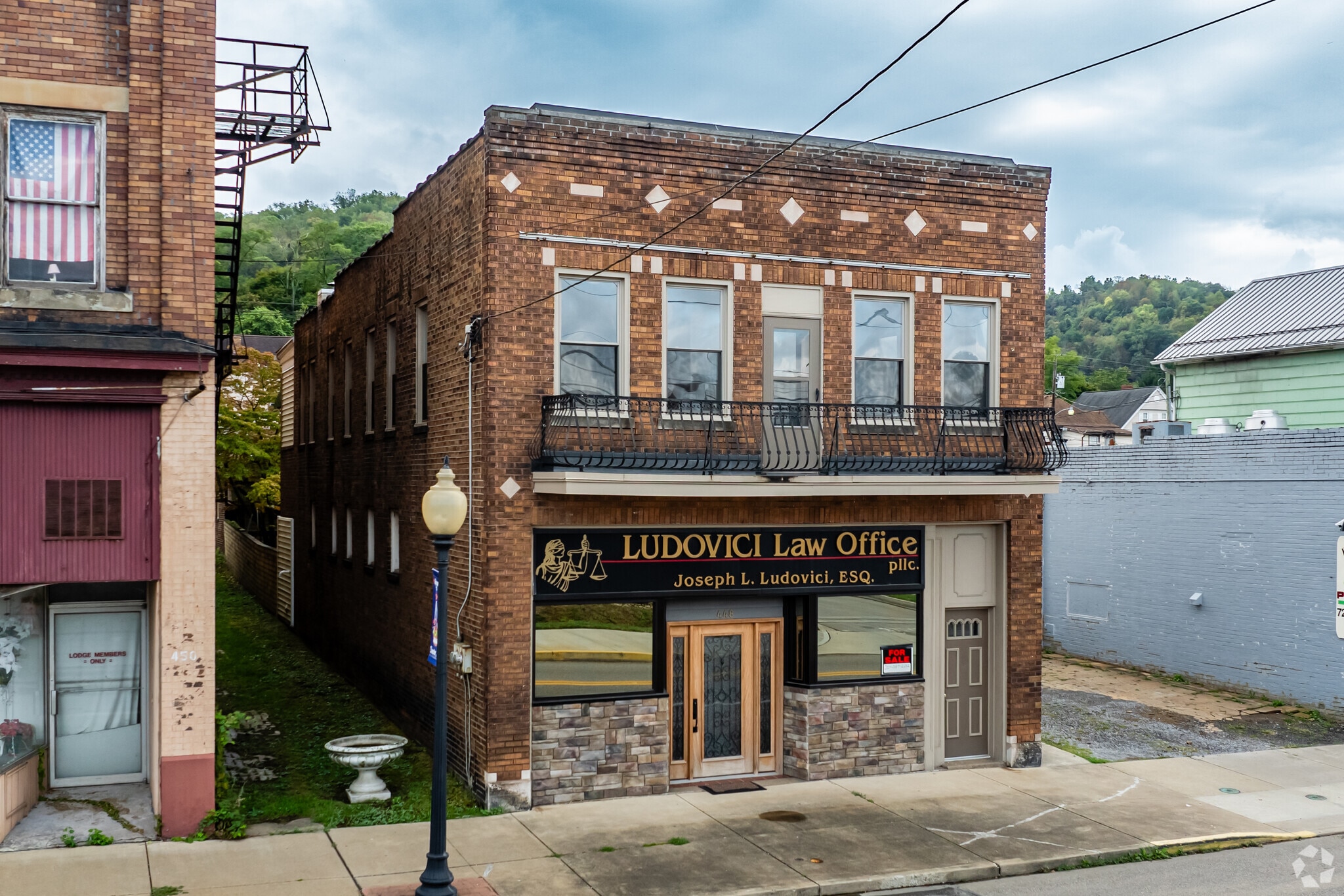 448 Carolina Ave, Chester, WV for Sale