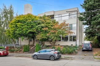 Seattle, WA Apartments - 7919 Wallingford Ave N