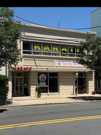 Bethesda, MD Retail - 5017 Wilson Ln