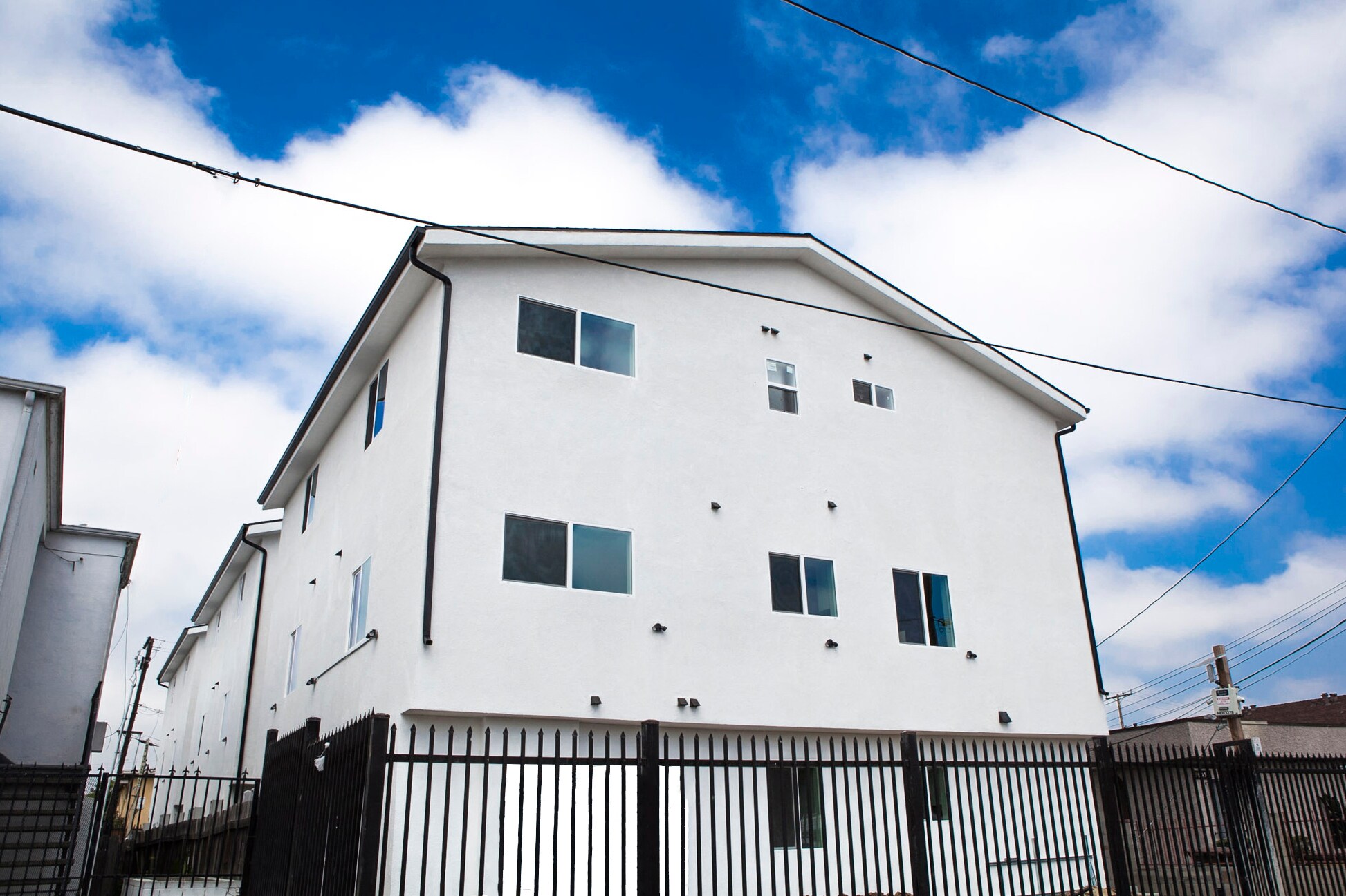 11503 New Hampshire Ave, Los Angeles, CA for Sale