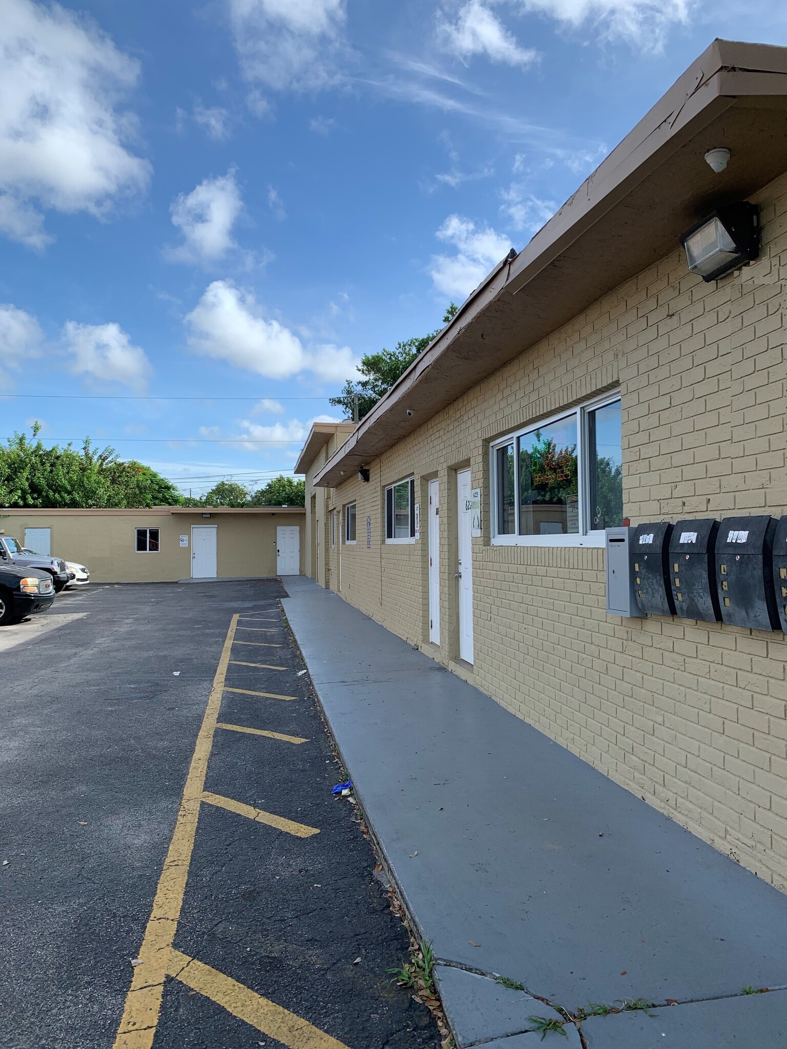 6225 Johnson St, Hollywood, FL for Rent