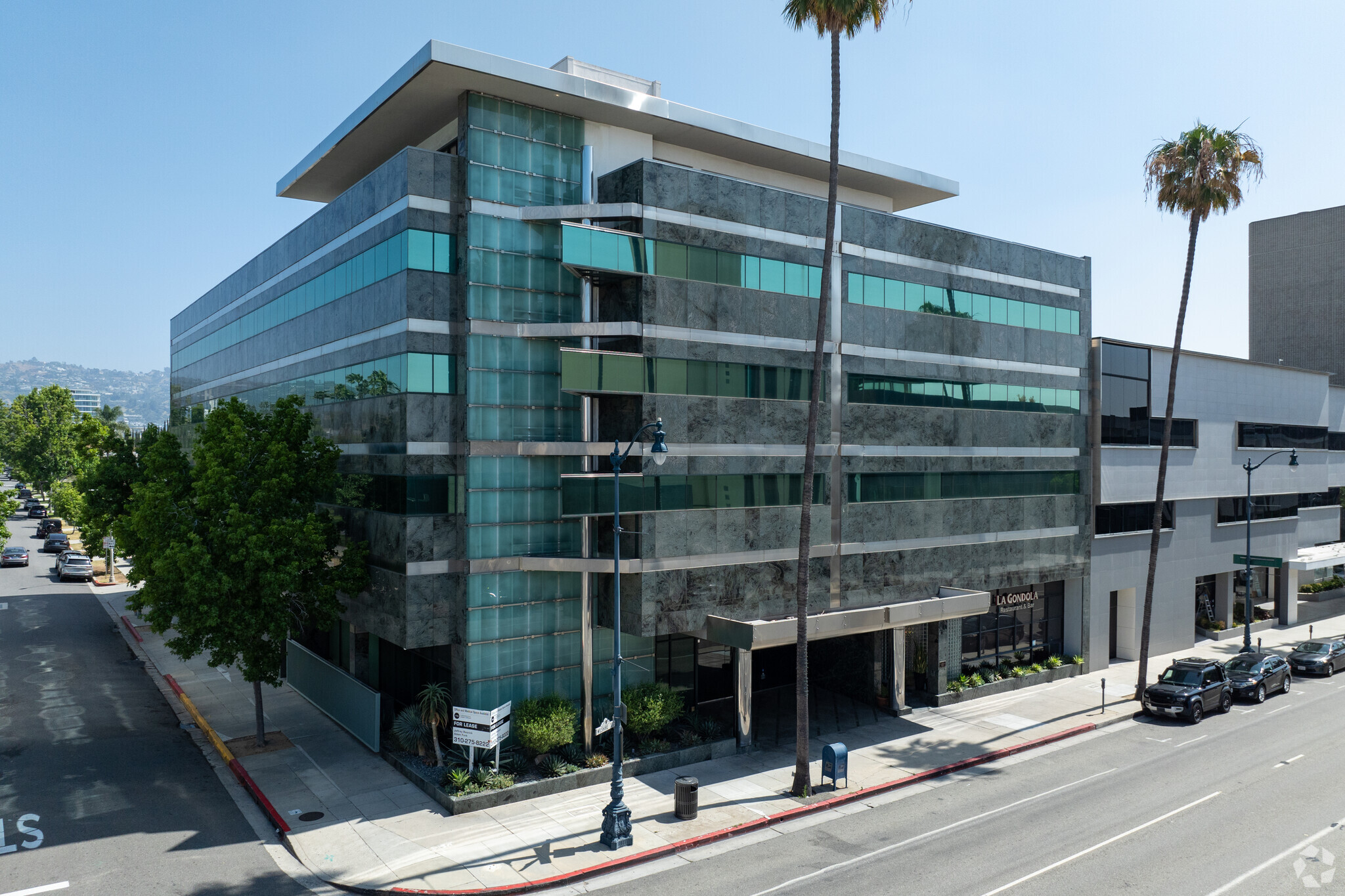 9025 Wilshire Blvd, Beverly Hills, CA for Rent