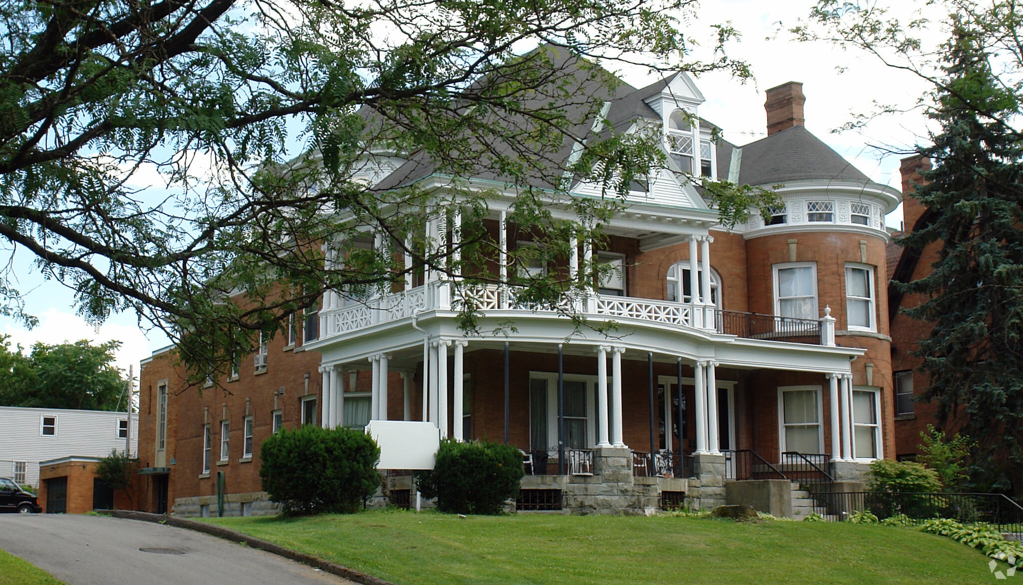702 Danforth St, Syracuse, NY for Sale