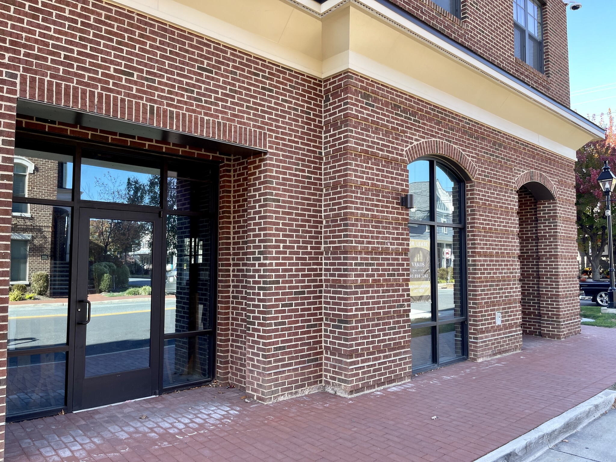 1094-1096 Winchester Street @ Amelia Street, Fredericksburg, VA for Rent